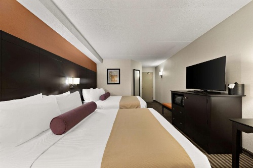 Best Western Plus Toronto North York Hotel & Suites image 10