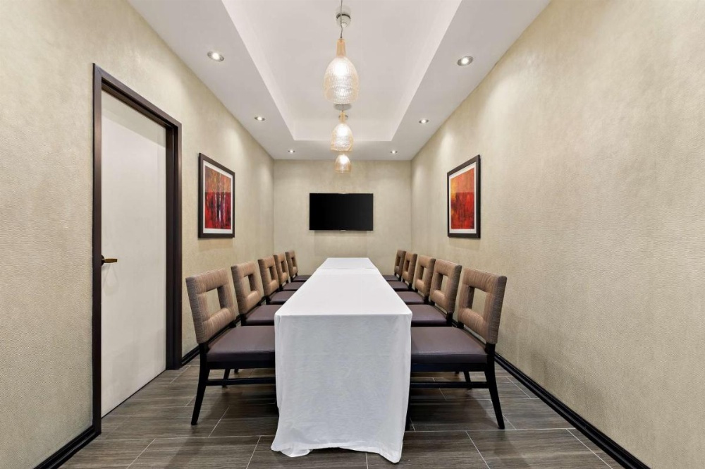 Best Western Plus Toronto North York Hotel & Suites Image 28